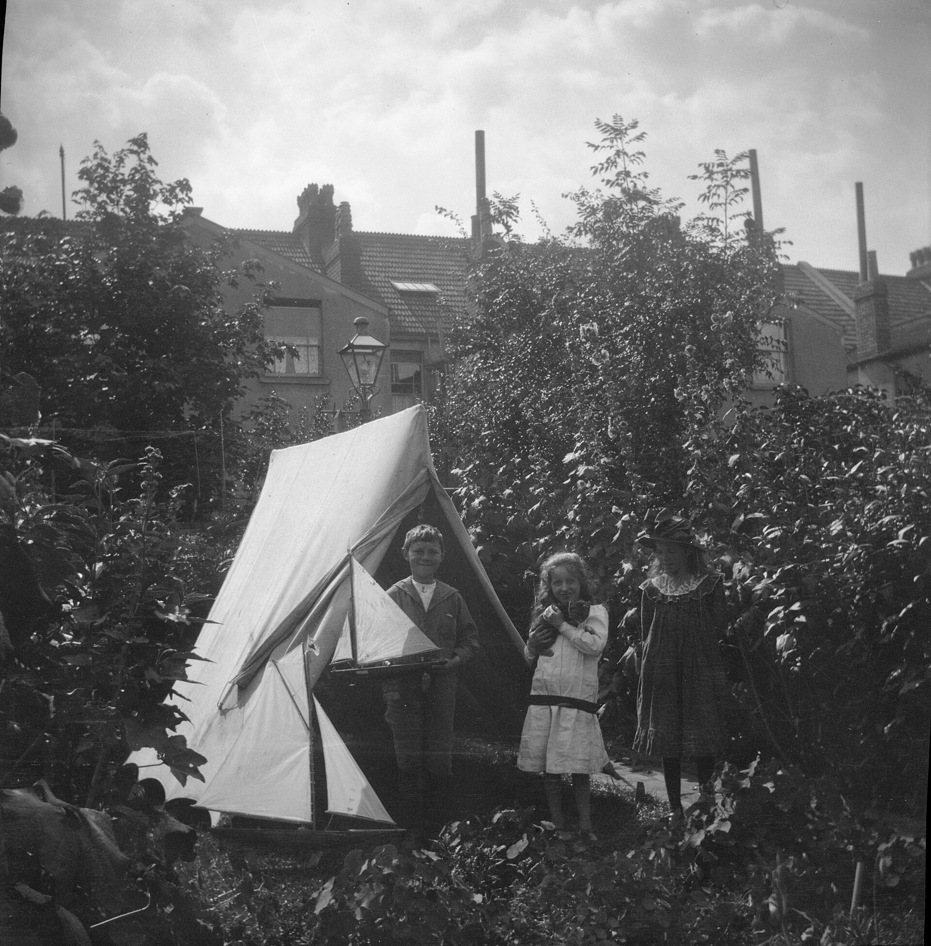 Brebner children in a garden tent (29249910245)
