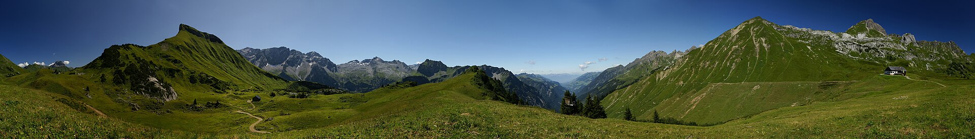 NOTE: This image is a panorama consisting of multiple frames that were merged or stitched in software. As a result, this image necessarily underwent s