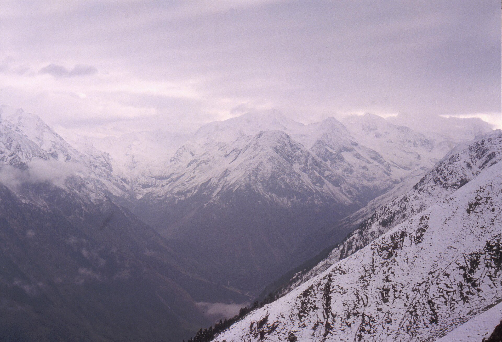 Stubaital from Huhnerspiel, Autumn 1981