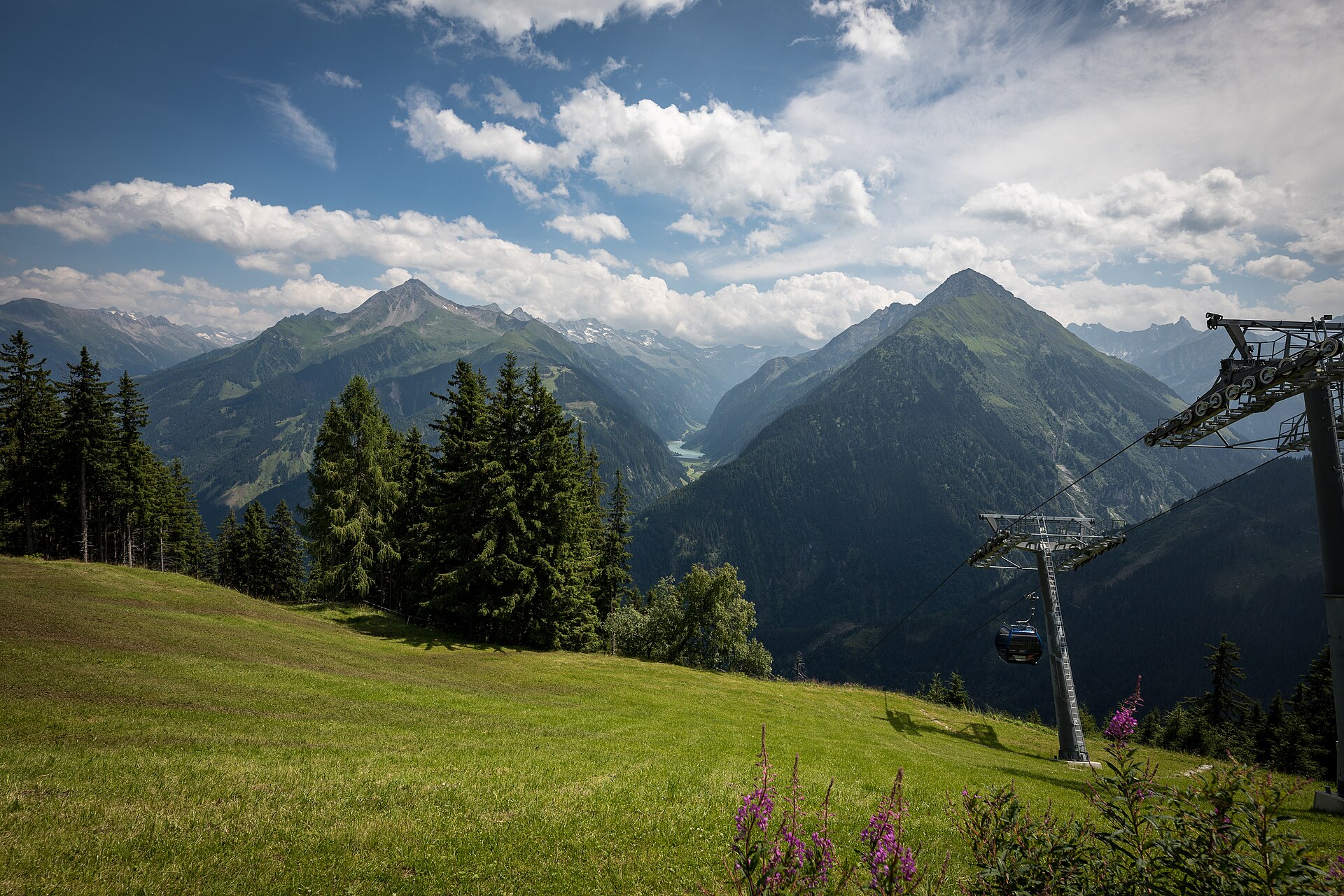 Austria - Tirol - Finkenberg - view from Mittelstation Almbahnen